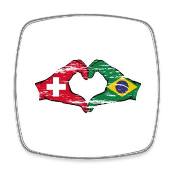 Suisse Brésil drapeau coeur forme avec la main utilisée - Magnet carré - blanc - Devant