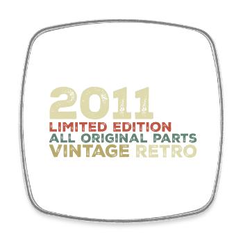 2011 né cadeau d’anniversaire vintage 2011 Retro - Magnet carré - blanc - Devant