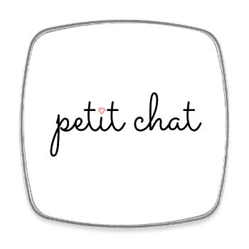 "Petit chat" – The little cat - Square fridge magnet - white - Front