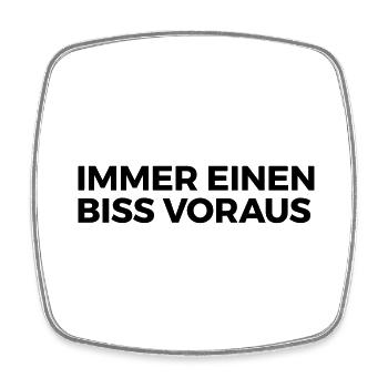 immer einen Biss voraus - Viereckiger Kühlschrankmagnet - Weiß - Vorne