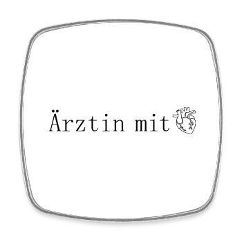 Ärztin mit Herz - Viereckiger Kühlschrankmagnet - Weiß - Vorne