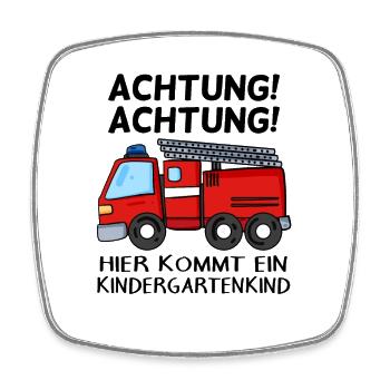 Hier kommt ein Kindergartenkind Kindergarten - Viereckiger Kühlschrankmagnet - Weiß - Vorne