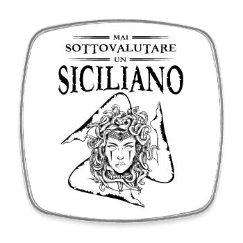 Mai Sottovalutare Un Siciliano Trinacria Sicilia - Square fridge magnet - white - Front