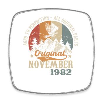Birthday in November 1982 - November 1982 - Viereckiger Kühlschrankmagnet - Weiß - Vorne