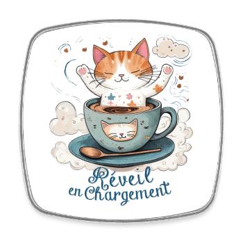 Wecker aufladen, Katzenhumor und Kaffeebecher - Viereckiger Kühlschrankmagnet - Weiß - Vorne