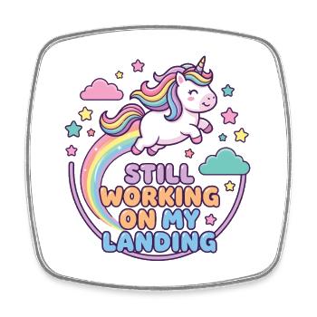 Unicorn Rainbow avec toujours en train de travailler sur mon atterrissage - Magnet carré - blanc - Devant