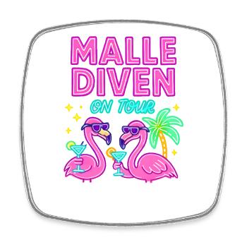 Malle Divas On Tour Women's Flamingo Mallorca Party - Square fridge magnet - white - Front