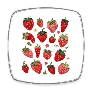 Sechzehn einzigartige gehäkelte Erdbeeren - Viereckiger Kühlschrankmagnet - Weiß - Vorne