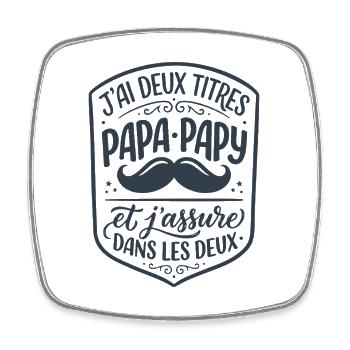 Zwei Titel: Papa und Opa Vatertag - Viereckiger Kühlschrankmagnet - Weiß - Vorne