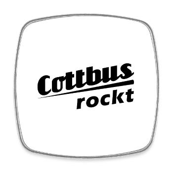 Cottbus rockt - Textdesign mit Stadtnamen - Viereckiger Kühlschrankmagnet - Weiß - Vorne