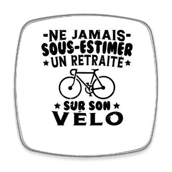 Un Retraité Sur Son Vélo Humour Retraite Cycliste - Magnet carré - blanc - Devant