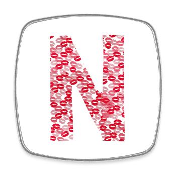 Kiss Hemd - Buchstabe N - Viereckiger Kühlschrankmagnet - Weiß - Vorne