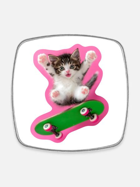 Kitty patineur joyeux avec planche à roulettes verte - Magnet carré - blanc