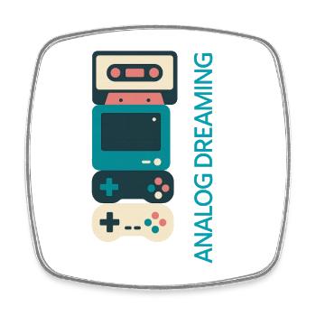 Analog Dreaming Konsolenstapel - Viereckiger Kühlschrankmagnet - Weiß - Vorne