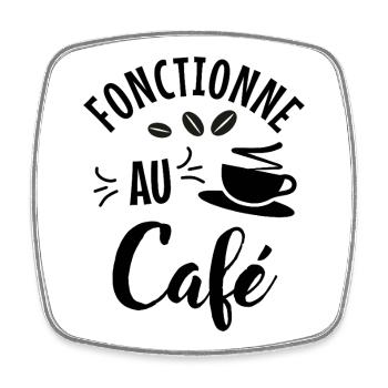 Kaffee-Humor-T-Shirt – Funktioniert im Café - Viereckiger Kühlschrankmagnet - Weiß - Vorne