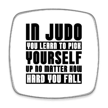 In Judo You Learn Fighter Training Combat Karate - Viereckiger Kühlschrankmagnet - Weiß - Vorne