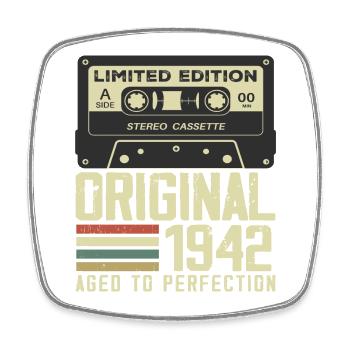 82nd Retro Style Anniversary Gift 1942 - Square fridge magnet - white - Front