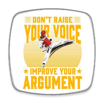 Erheben Sie nicht Ihre Stimme, verbessern Sie Ihre Argumentation - Viereckiger Kühlschrankmagnet - Weiß - Vorne