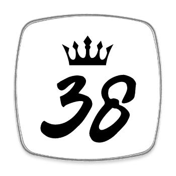 38 Number crown - Square fridge magnet - white - Front