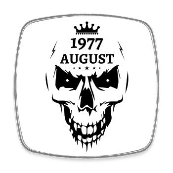 August 1977 Totenkopf - Viereckiger Kühlschrankmagnet - Weiß - Vorne