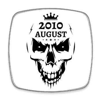 August 2010 Totenkopf - Viereckiger Kühlschrankmagnet - Weiß - Vorne