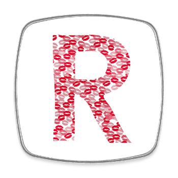 Lettre R -kiss tee shirt - Magnet carré - blanc - Devant