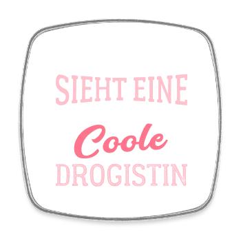 So sieht eine richtig coole Drogistin aus - Viereckiger Kühlschrankmagnet - Weiß - Vorne