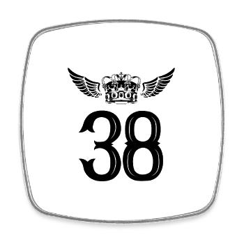 38 Number crown - Square fridge magnet - white - Front