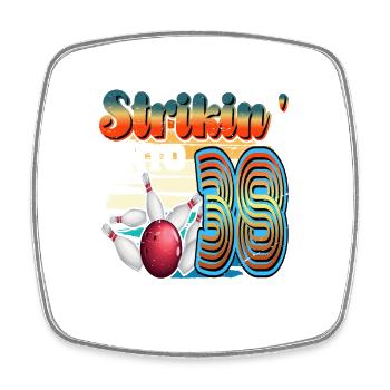Strikin' Into 38 Bowling Bowler 38. Geburtstag - Viereckiger Kühlschrankmagnet - Weiß - Vorne