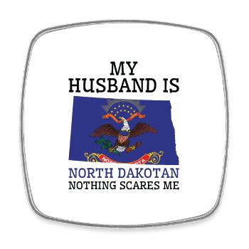 Nichts macht mir Angst North Dakotan Husband - Viereckiger Kühlschrankmagnet - Weiß - Vorne
