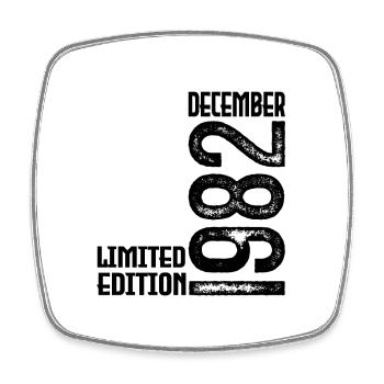 Geburtstagsgeschenk Dezember 1982. Dezember 1982. - Viereckiger Kühlschrankmagnet - Weiß - Vorne