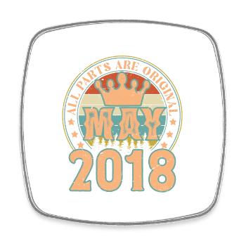 Mai 2018. Mai 2018 Geburtstagsgeschenk. Mai 2018 - Viereckiger Kühlschrankmagnet - Weiß - Vorne