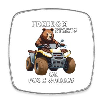 LE QUAD BEAR FREEDOM DÉMARRE SUR QUATRE ROUES - Magnet carré - blanc - Devant