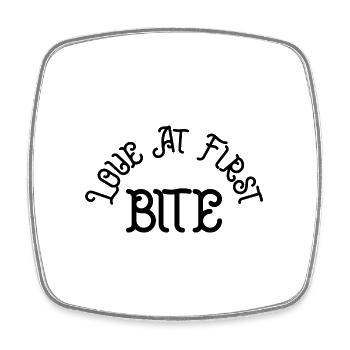 Love at first bite - Viereckiger Kühlschrankmagnet - Weiß - Vorne