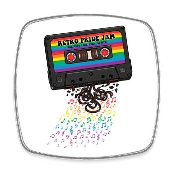 LGBT-Pride-Monat – Retro-Pride-Kassette - Viereckiger Kühlschrankmagnet - Weiß - Vorne