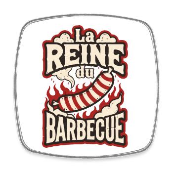 Queen of Barbecue: Sausage on Fire - Square fridge magnet - white - Front
