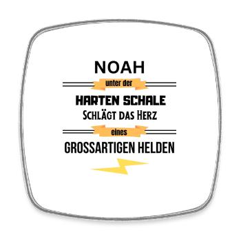 Noah unter harte Schale eines Großartigen Helden - Viereckiger Kühlschrankmagnet - Weiß - Vorne