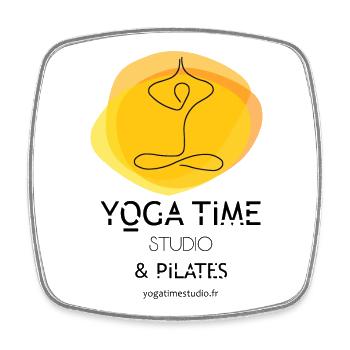 Yoga Time studio & Pilates - Magnet carré - blanc - Devant