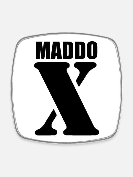 Maddox – First Name Design | Minimal Typography - Square fridge magnet - white