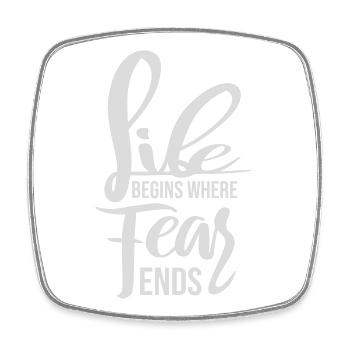 La vie commence là où la peur s’arrête Citation motivationnelle Logo - Magnet carré - blanc - Devant