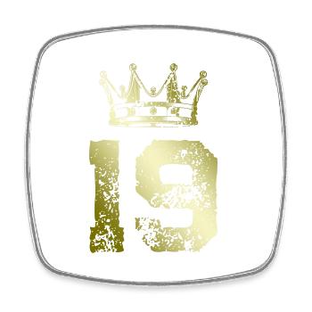 19 Number crown - Square fridge magnet - white - Front