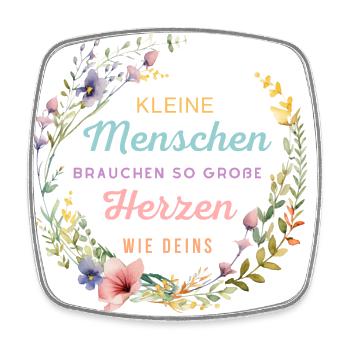 Kleine Menschen brauchen so große Herzen wie deins - Viereckiger Kühlschrankmagnet - Weiß - Vorne