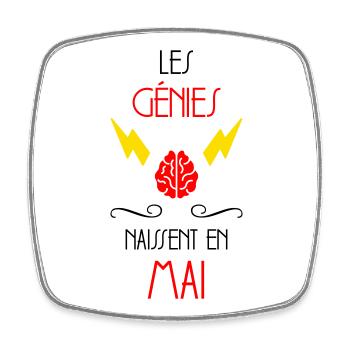 Les Génies Naissent en Mai Cadeau Anniversaire - Magnet carré - blanc - Devant