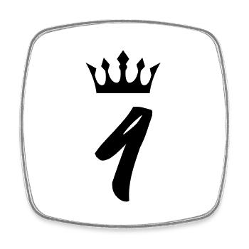 4 Number crown - Square fridge magnet - white - Front