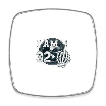 J’ai 32 ans plus 1 majeur Crâne drôle 33ème - Magnet carré - blanc - Devant