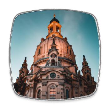 Frauenkirche Dresden - Lokale KI Kunst #1 - Viereckiger Kühlschrankmagnet - Weiß - Vorne