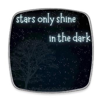 Stars only shine in the dark - Viereckiger Kühlschrankmagnet - Weiß - Vorne