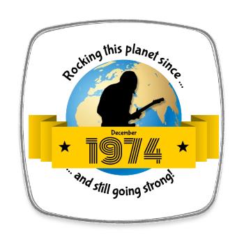 50. Geburtstag fait vibrer cette planète depuis 12/1974 - Magnet carré - blanc - Devant