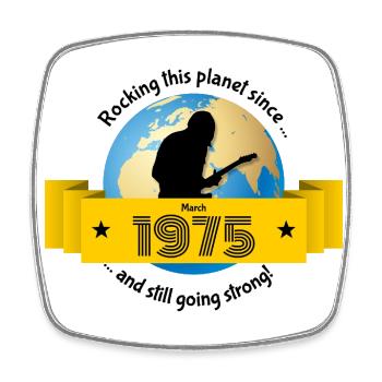 50. Geburtstag Rocking this planet since 03/1975 - Viereckiger Kühlschrankmagnet - Weiß - Vorne
