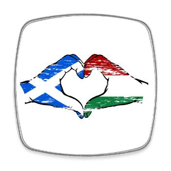 Ecosse Hongrie Drapeau Mains Coeur Forme Utilisé - Magnet carré - blanc - Devant